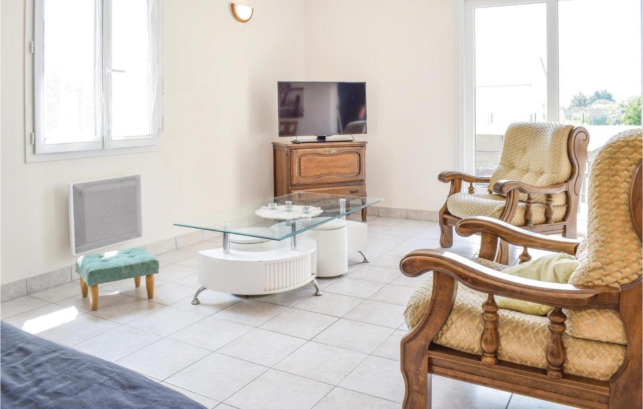 Stunning Home In St, Marcouf De Lisle With Wifi Saint-Marcouf Екстер'єр фото