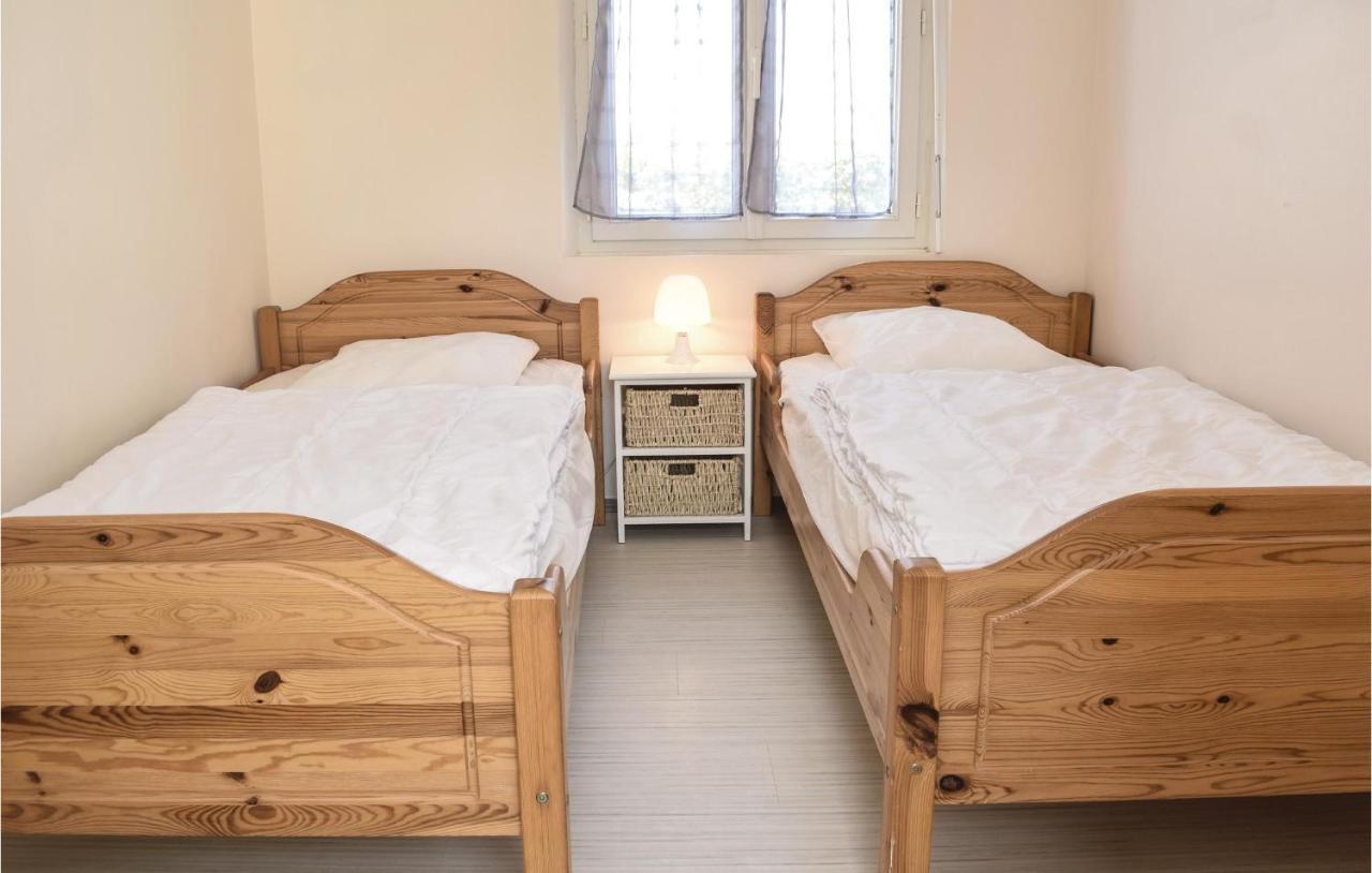 Stunning Home In St, Marcouf De Lisle With Wifi Saint-Marcouf Екстер'єр фото